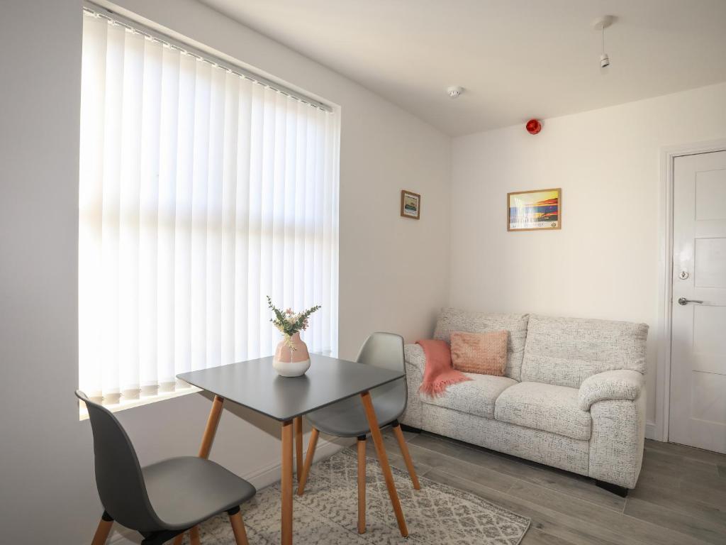 Port Apartment 1, Holyhead
