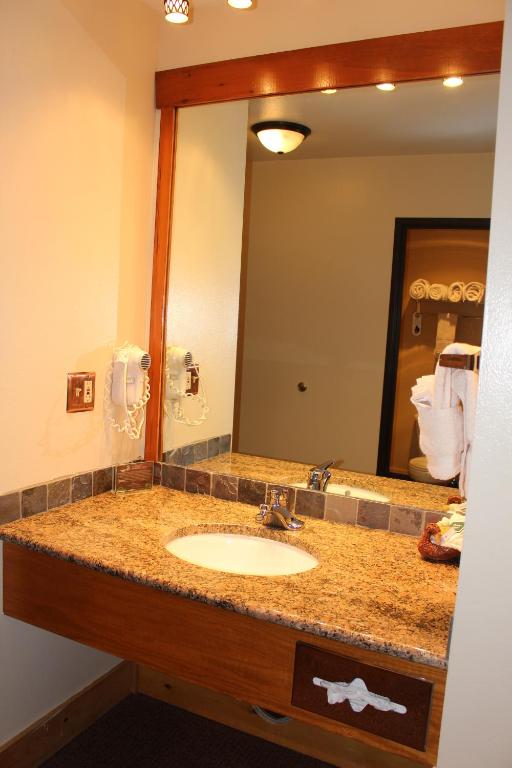 Spearfish Canyon Lodge photo