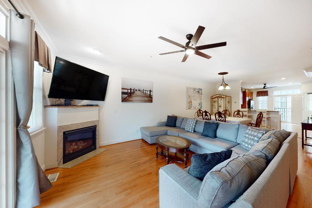 Alexander 202-B, Ocean City