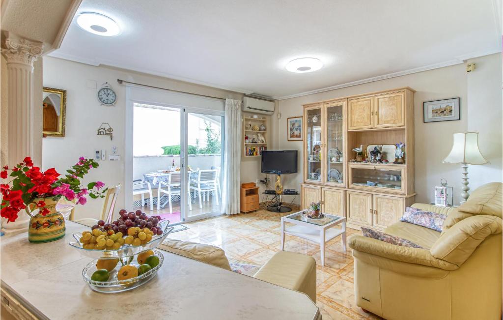 Nice Apartment In Orihuela Costa - 3