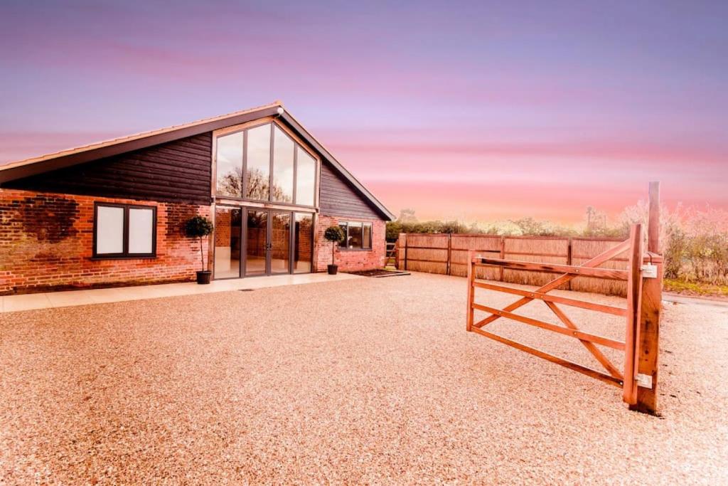 Beautiful Barn Conversion Close To The Broads, Dilham