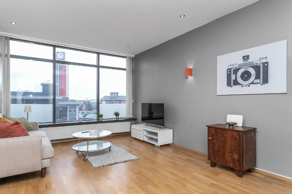 Sunny Apartment - By the Sea in City Center, Reykjavík