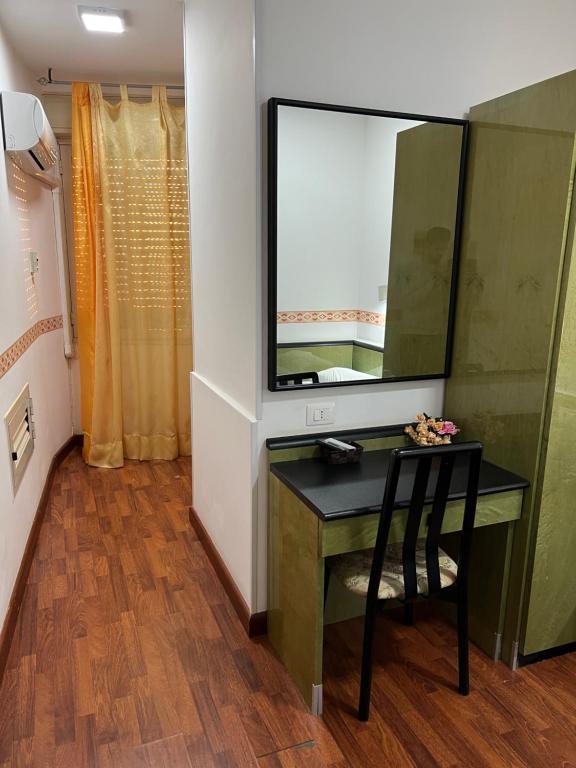 Syracuse Hotel Como Additional