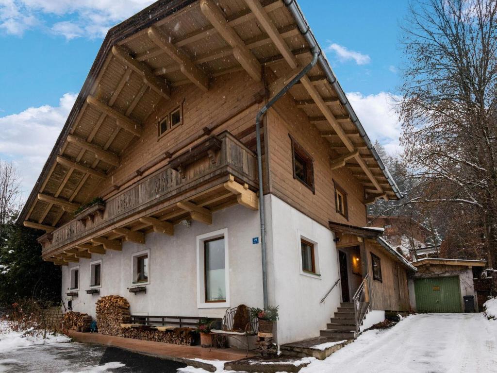 Apartment in Kitzbühel near Ski Lifts, Kitzbühel