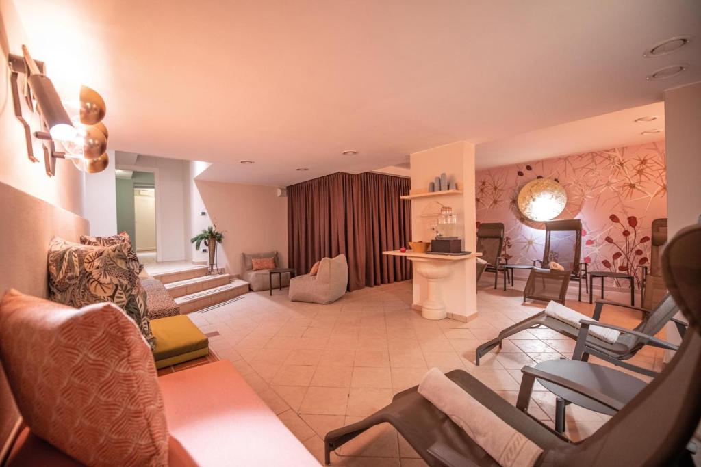 Hotel Condor - 2