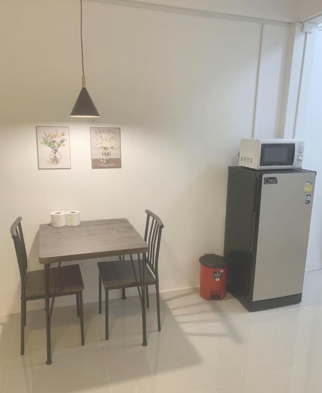 Barzilla Bar And Guesthouse, Pattaya Central