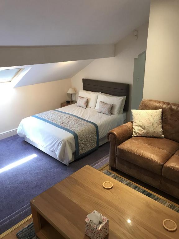 The Bowden Lodge