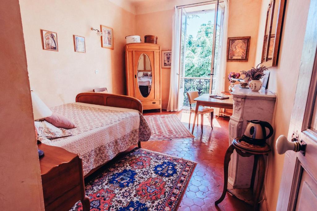 B&amp;B en Provence- Villa Saint Marc — Hotel in Forcalquier