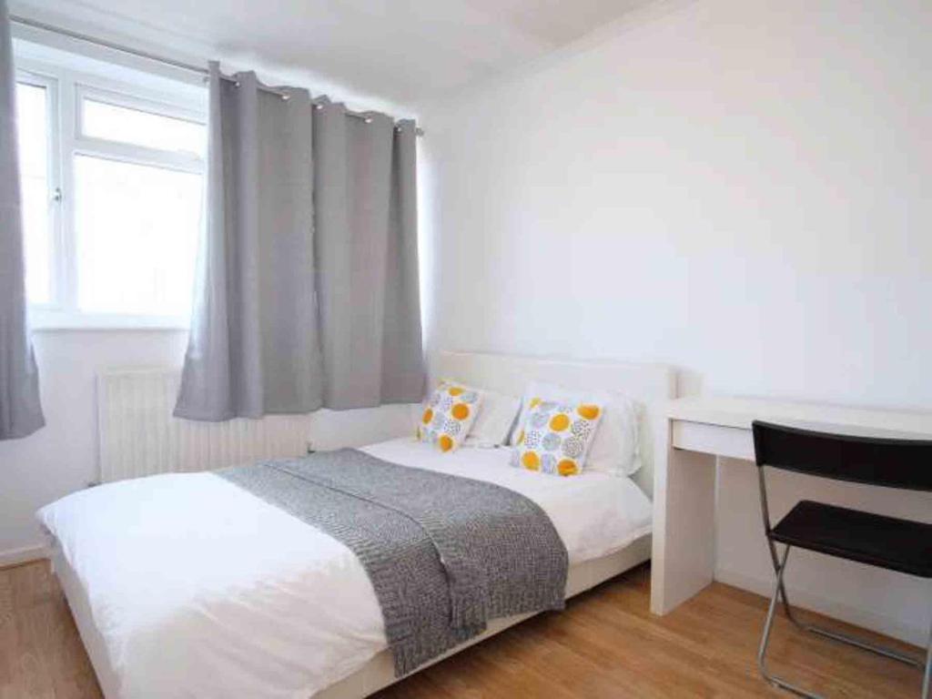 4 Bed, 3 Bath Apartment in City Centre, Portsmouth