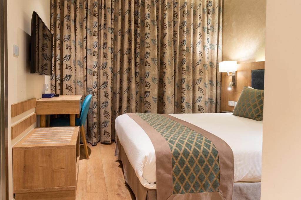 Ambassador Boutique Hotel photo