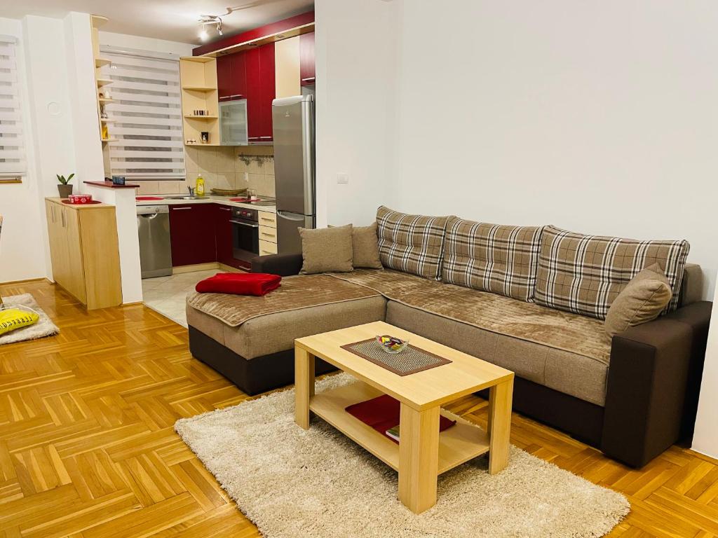 Jolly Apartment - Belgrade - 2
