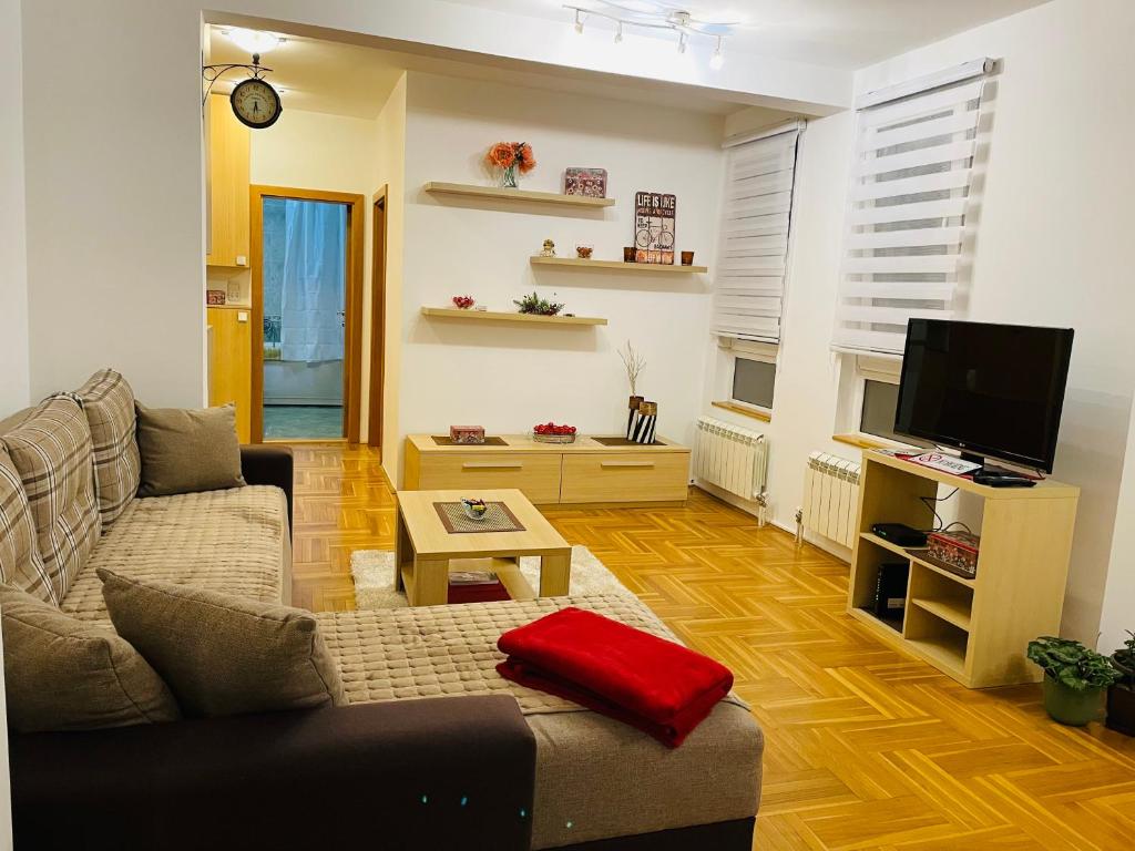 Jolly Apartment - Belgrade - 3