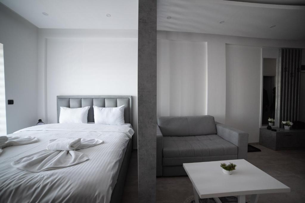 NLux 10 Apartment - 3
