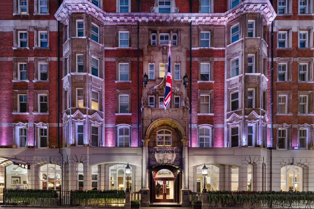 Radisson Blu Edwardian Kenilworth Hotel, London Bloomsbury, London - photo 1