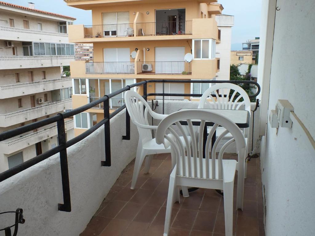 Apartamento cómodo, 50m playa, 4 pers, terraza, TV, lavadora - ES-204-32 - 3