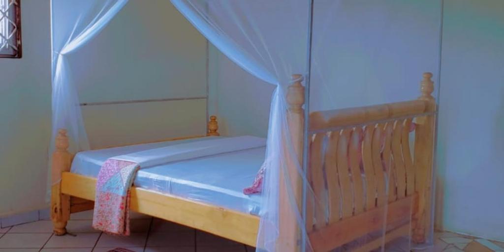 La Feve Beach Hotel and Safaris Entebbe photo