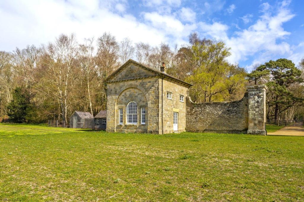 Leconfield Lodge