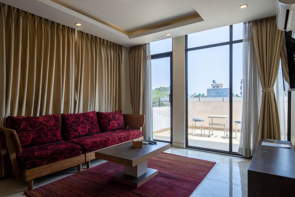 Sarovar Residency Serviced Apartment Hotel photo