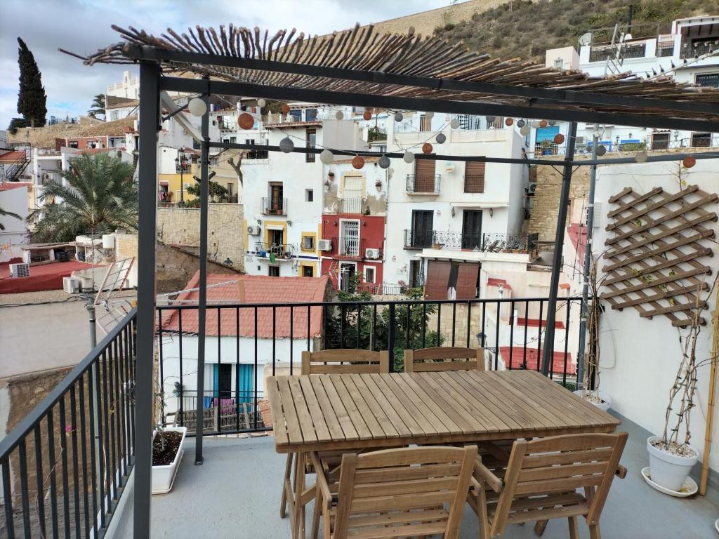 Private Terrace-Romantic-Sea, Castle views-Central - 2