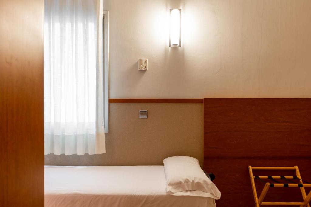 Hotel Onix Rambla — Hotel rooms in Barcelona, Catalonia