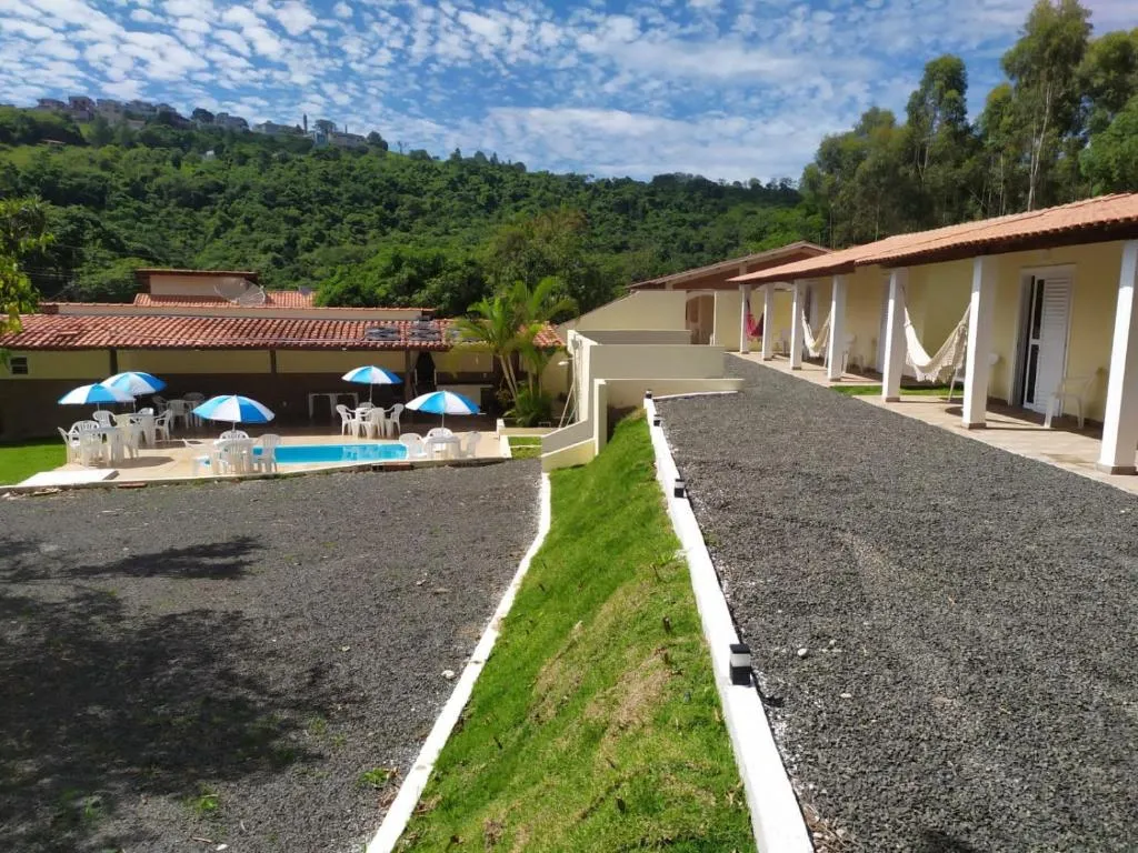 Pousada Saint James, hotel in Águas de Lindóia
