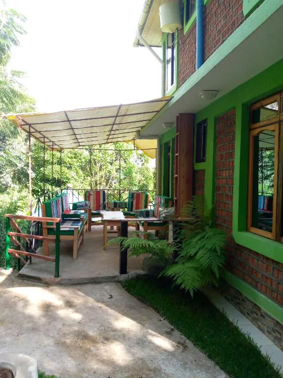 Galapagos Homestay, hotel in Lushoto