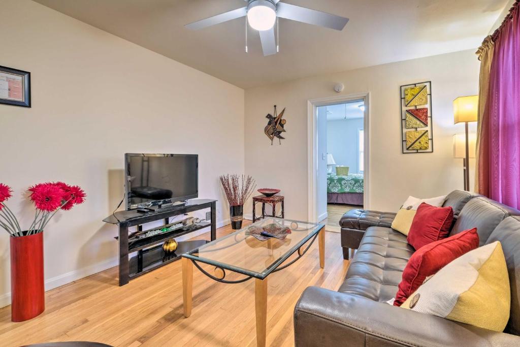 Pet-Friendly Home Less Than 6 Mi to National Mall!