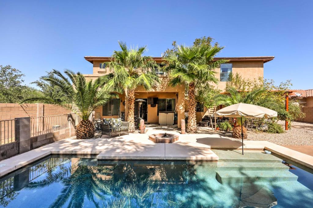Stunning Pool and Patio Spacious Chandler Oasis!, Chandler