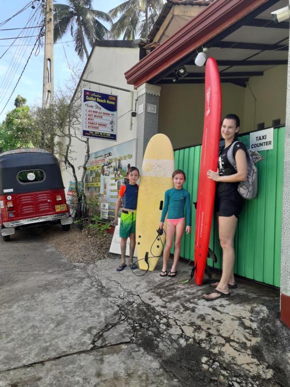Guillet Beach Home — Hotel in Matara