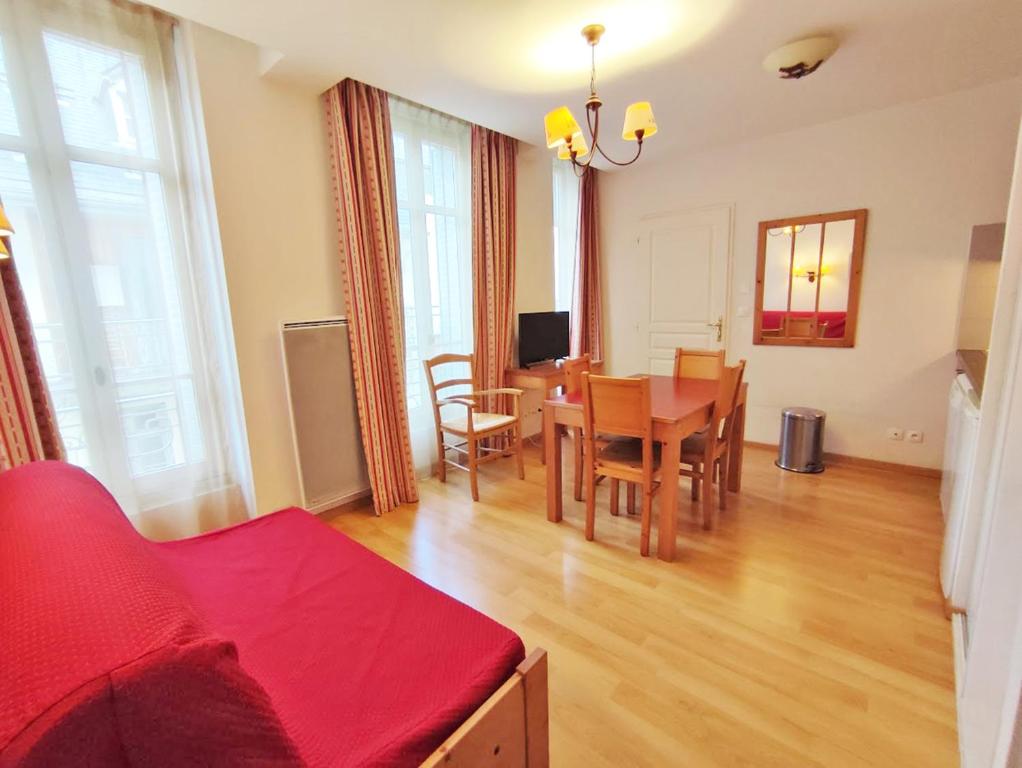 La petite ourse, T2, centre Luchon, wifi, casier à skis, ascenseur, 4 personnes - 4