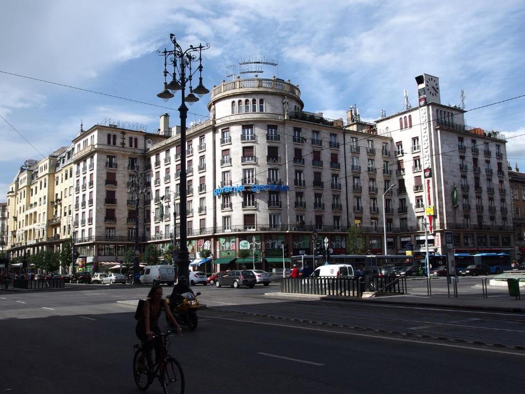 Bauhaus Astoria Hostel — Hotel in Budapest
