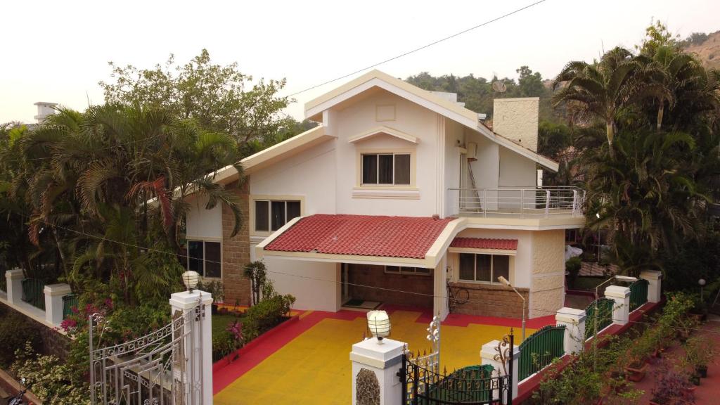 Exterior view, S4 Villa in Lonavala