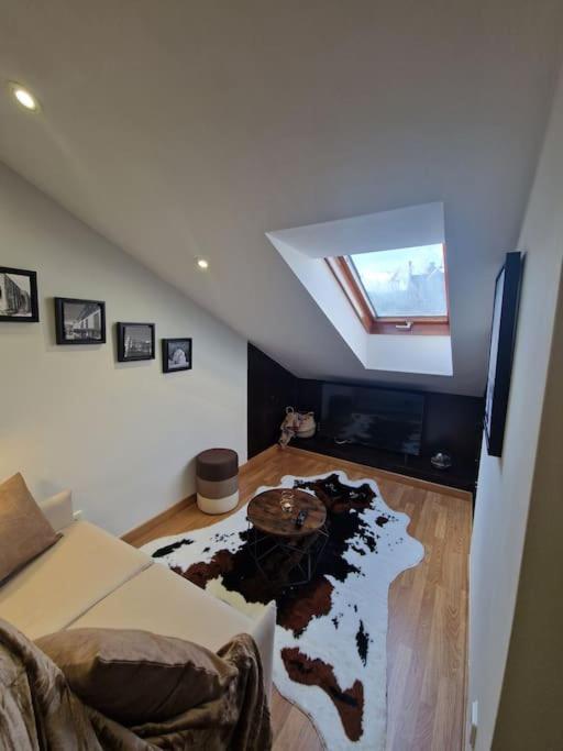 614A Coqueto ático by R2R Consulting - 4
