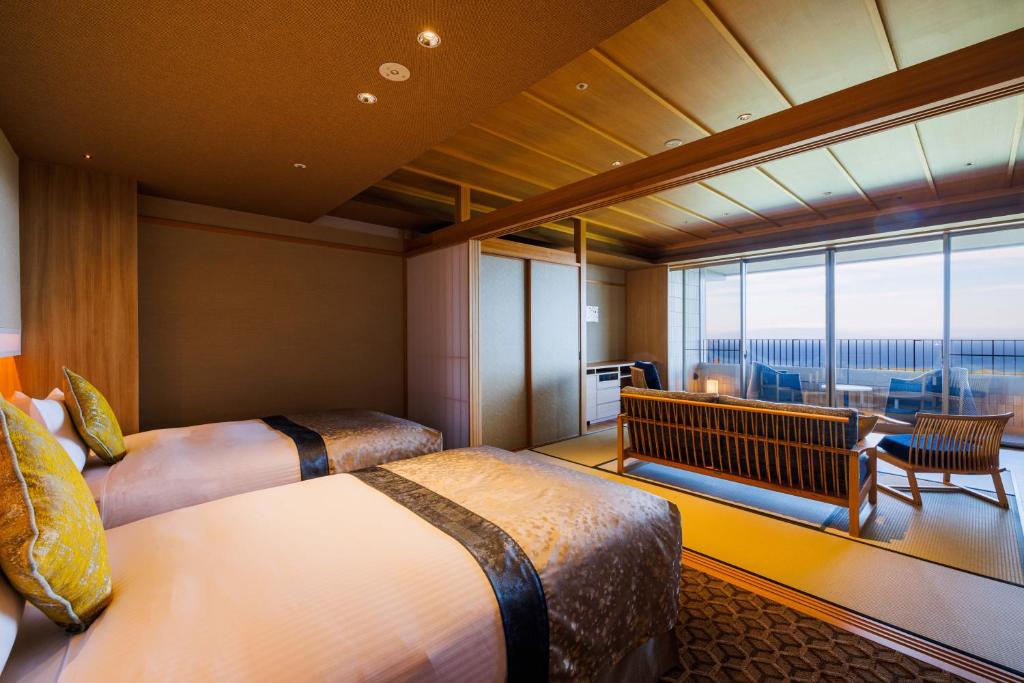 亀の井ホテル 伊豆高原 - Room image