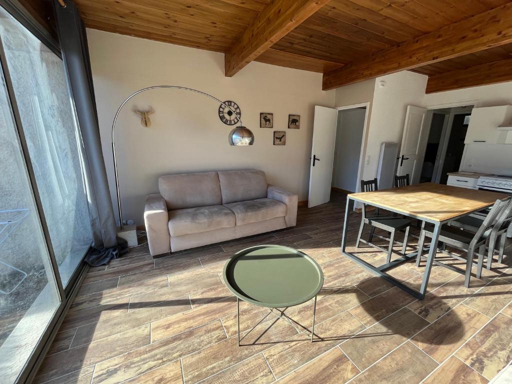 Barcelonnette location avec jardin - 3