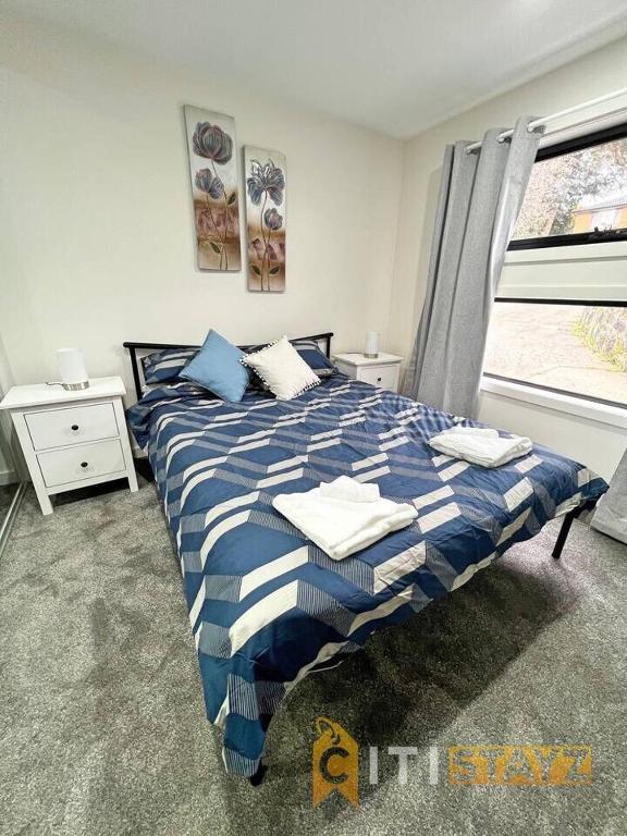 Lavish in Lyons - 3bd 2bth Spacious & Modern Home photo
