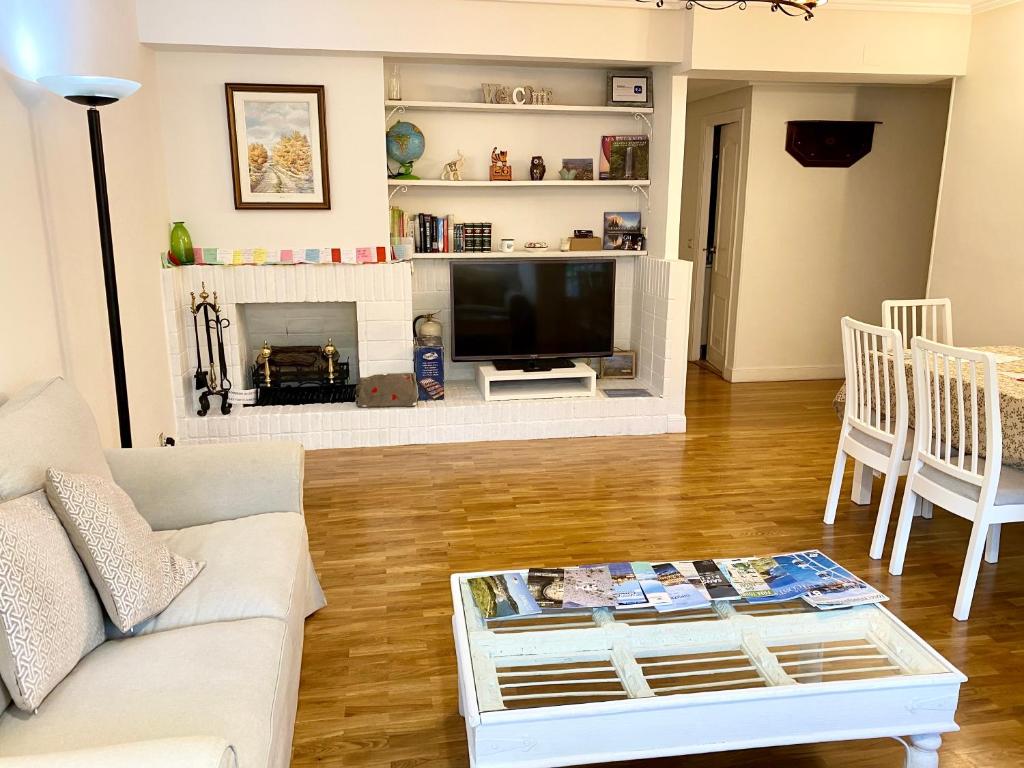 BeraBera,Parking free,2WC,Terraza,Aire acond,Auto Checkin - 2
