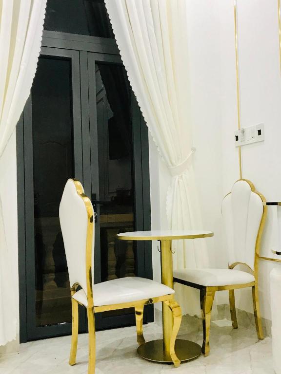 PARADISE Hotel & Homestay