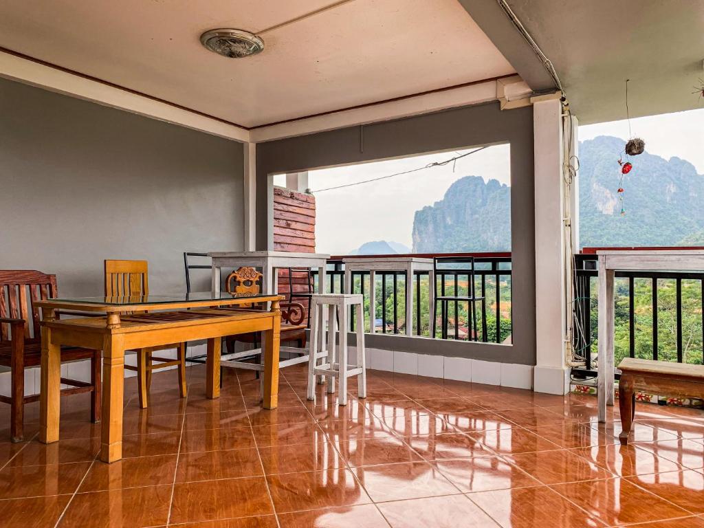 Exterior view, Bountang Mountain View Riverside Hotel in Vang Vieng