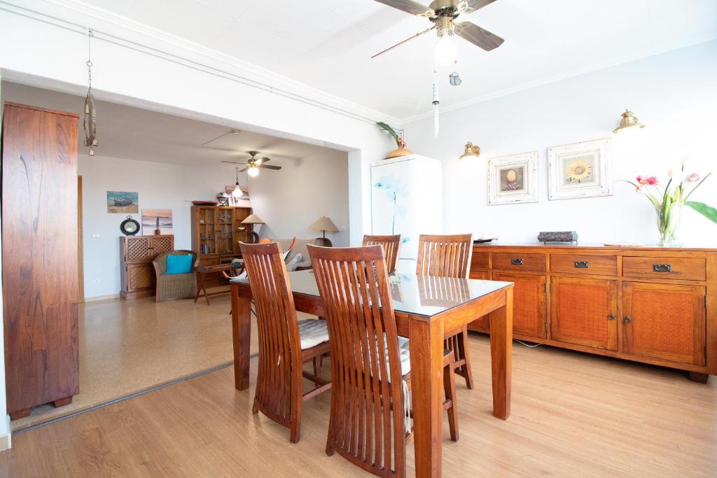 Global Vacacional, Apartamento con buenas vistas en Canet playa - 2