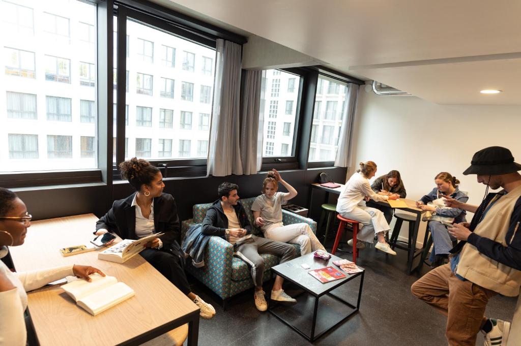 Shared lounge/TV area