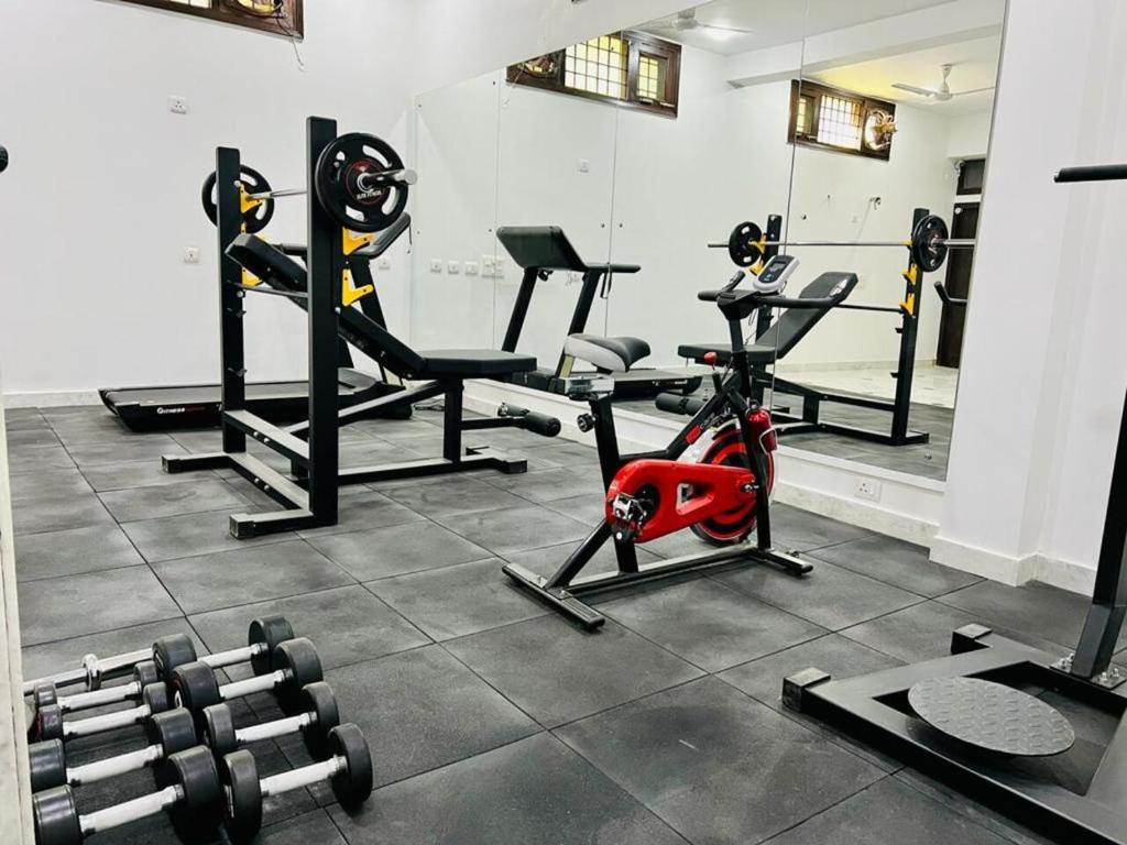Olive Service Apartments - City Centre Noida photo