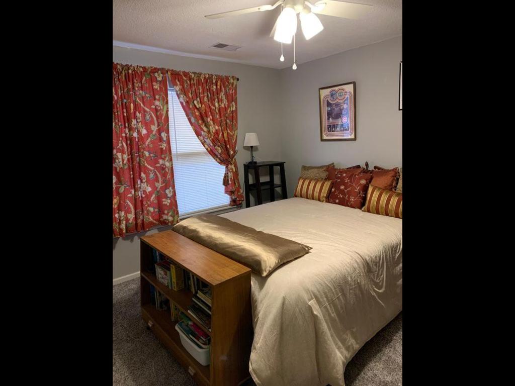 Cozy Stay in Kc Area