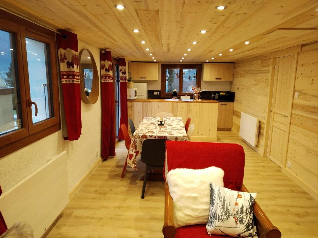 le face au tremplin Appartement 5 pers entièrement rénové dec 2022 classé meublé de tourisme 3 étoiles emplacement unique a Autrans proche du village prestations de qualité - 1