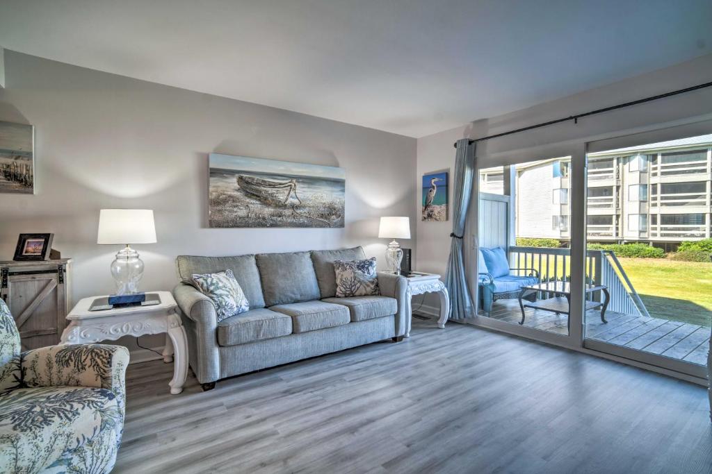 Steps to Pool and Beach St Helena Island Escape!, Oceanmarsh Subdivision