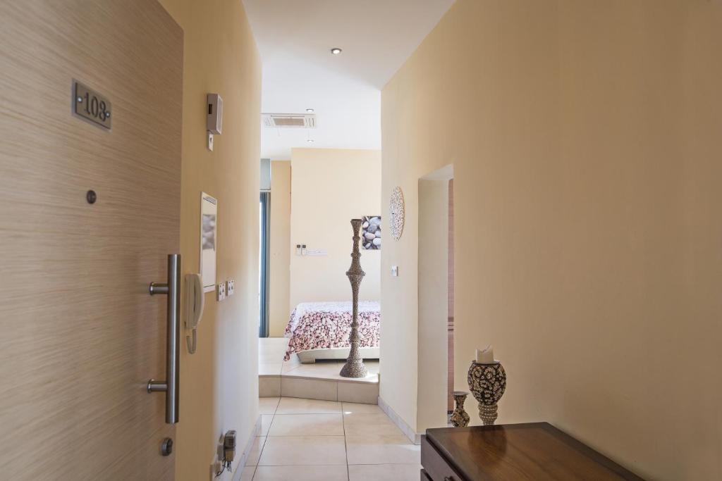 Pallini Court photo