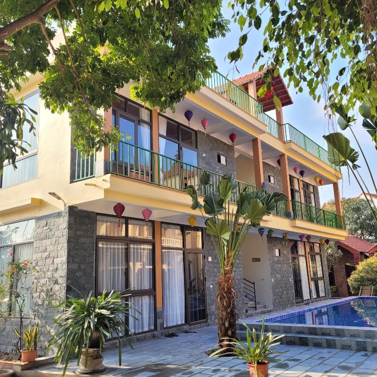 Tam Coc Mountain Lake Homestay