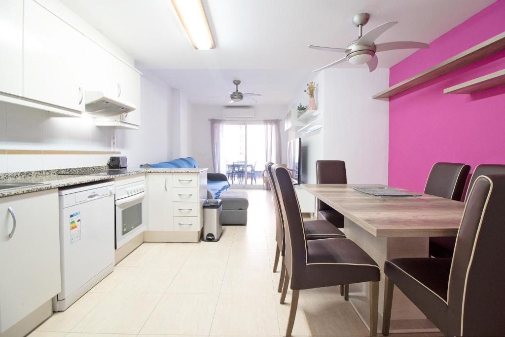 Global Vacacional, Apartamento en la playa de Canet d'en Berenguer - 4