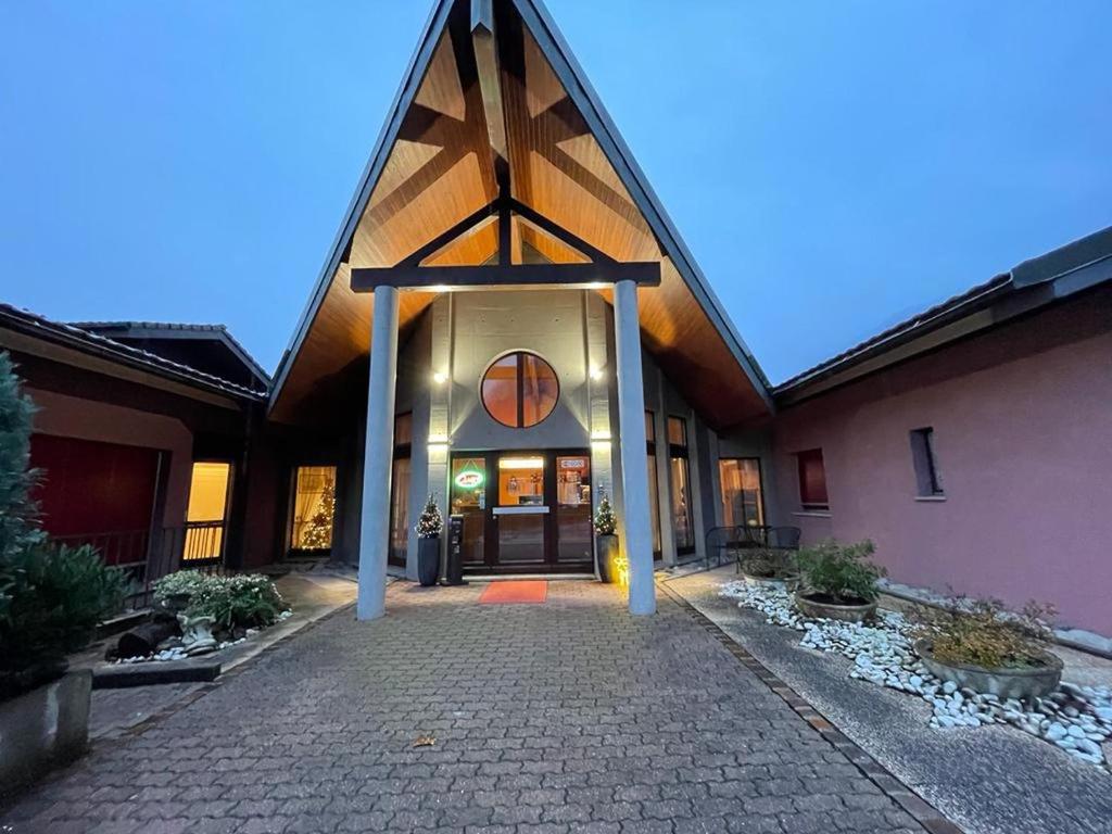 Hotel EDIROL — Hotel in Monthey
