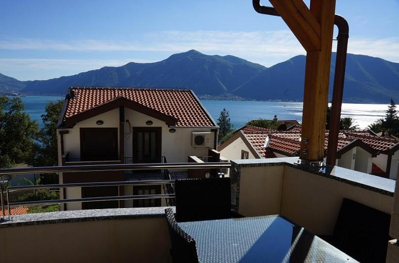 Apartments MILOS — Hotel in Kotor